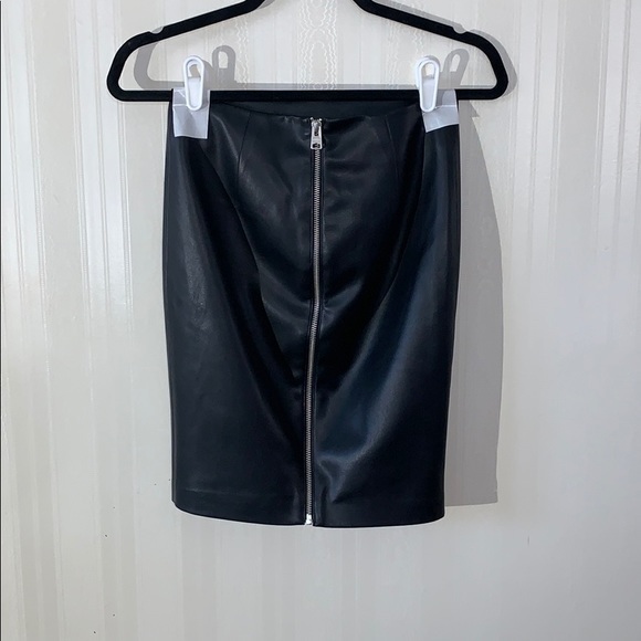 All‎ Saints Axel Faux Leather Skirt size 2 - Picture 5 of 7